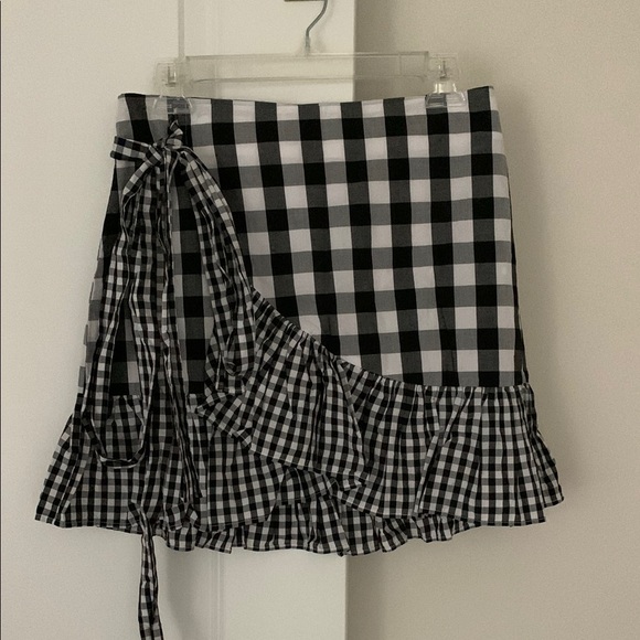 BP Black and White Wrap Mini Skirt with Ruffled Hem - Picture 1 of 1